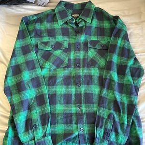 Gioberti plaid green and dark blue collared flannel large
